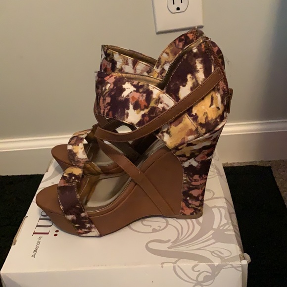 Wedges - Picture 5 of 6